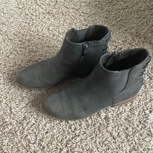 Dark grey booties, excellent condition